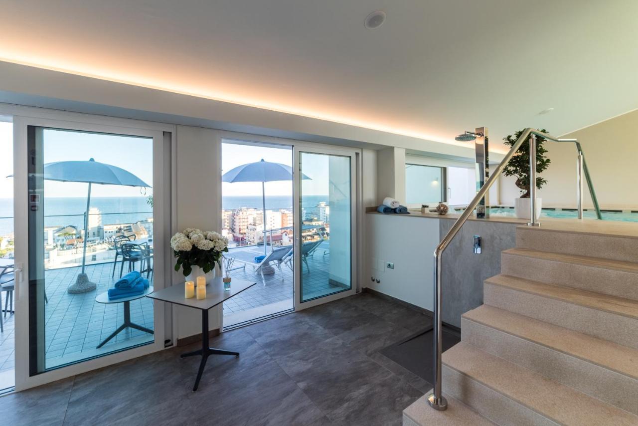 Hesperia Hotel & Residence Jesolo Extérieur photo