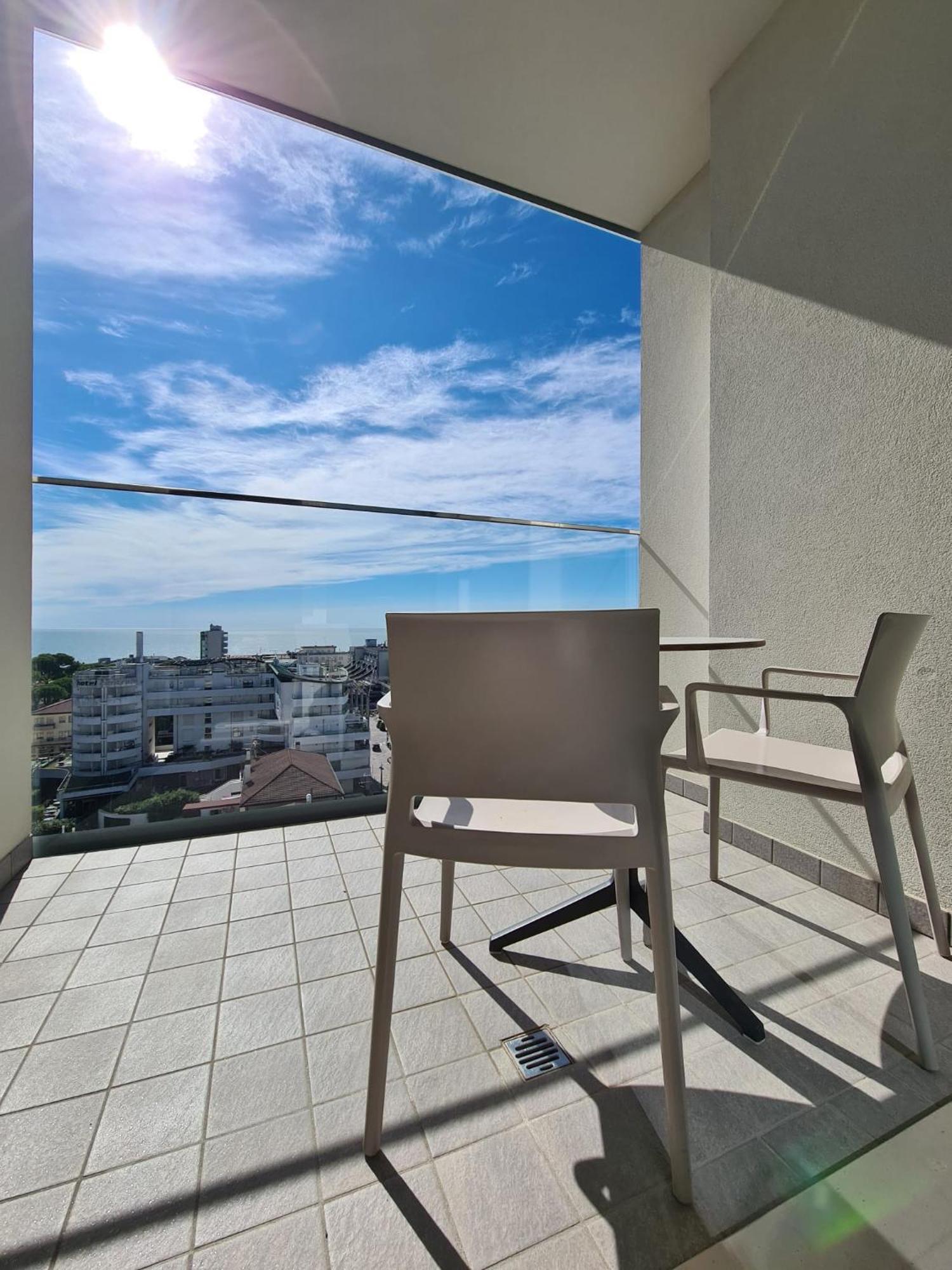 Hesperia Hotel & Residence Jesolo Extérieur photo