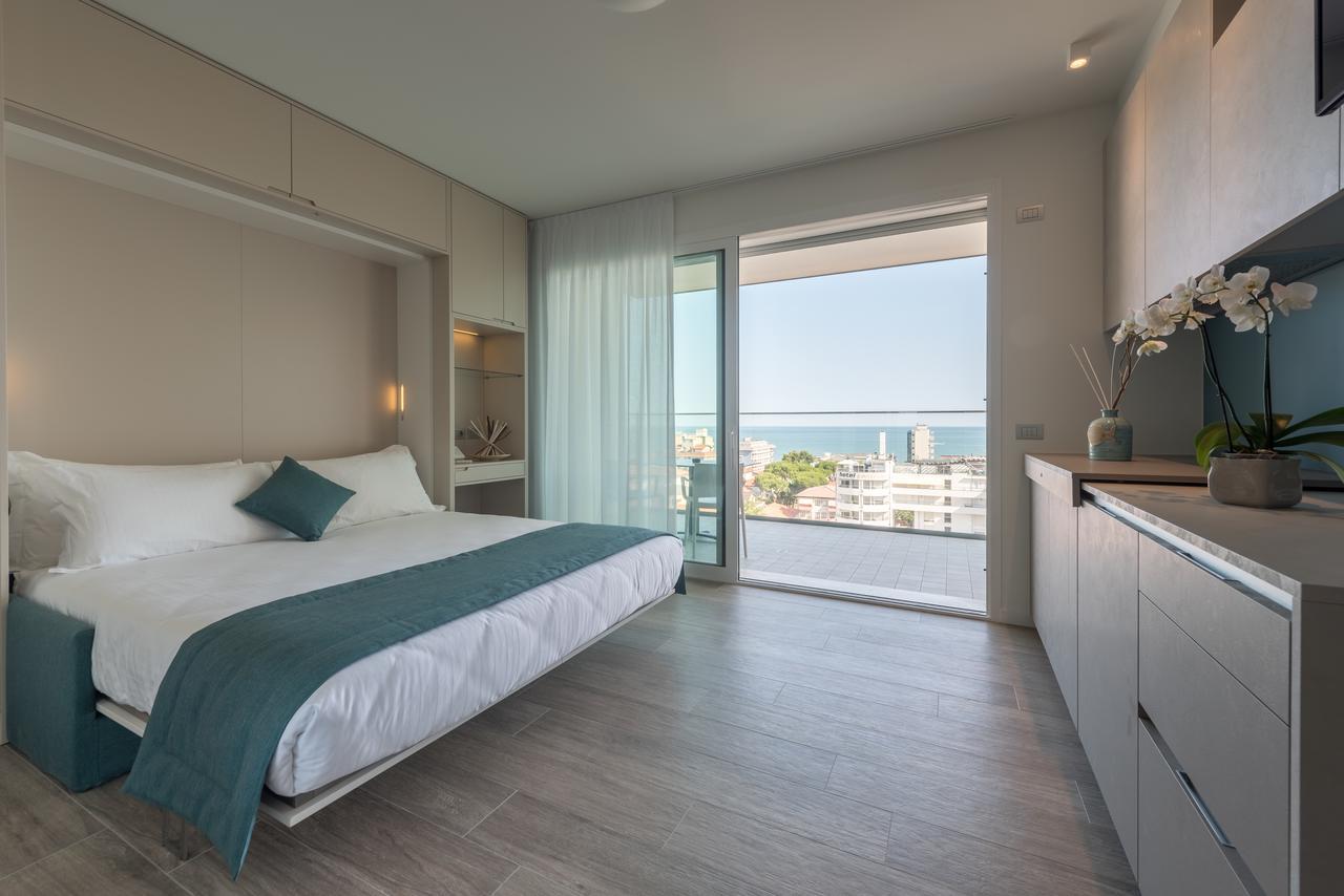 Hesperia Hotel & Residence Jesolo Extérieur photo
