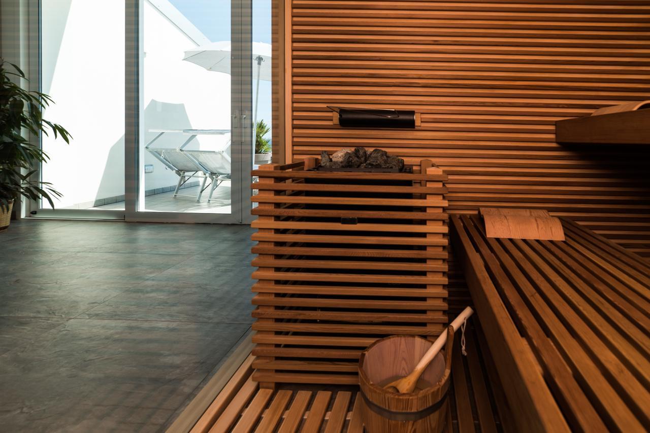 Hesperia Hotel & Residence Jesolo Extérieur photo