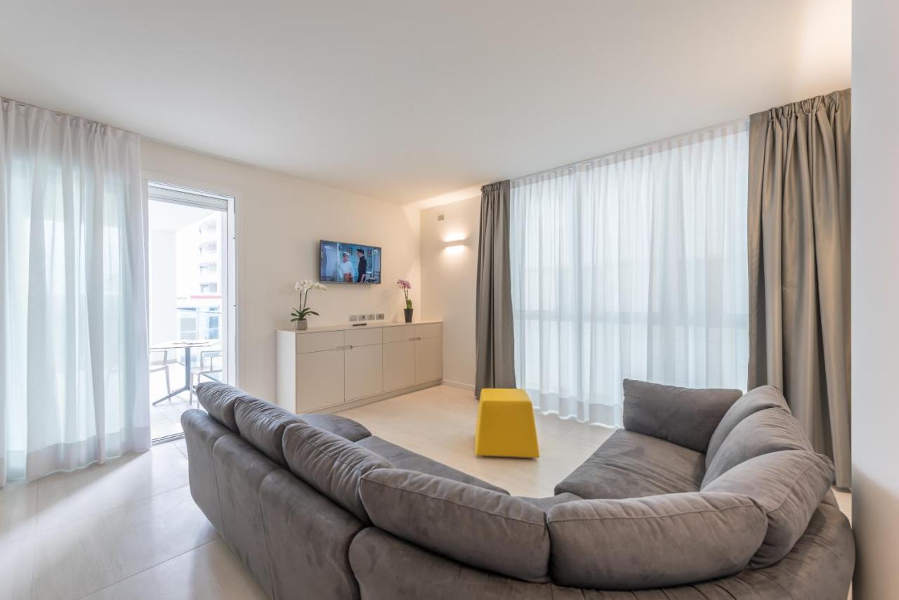 Hesperia Hotel & Residence Jesolo Extérieur photo